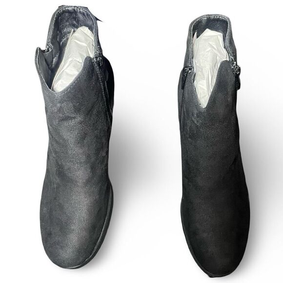 DREAM PAIRS Zoey 2,  Low Heel Chunky Ankle Boots, Faux Suede, Size 8.5, NWB - Picture 3 of 11